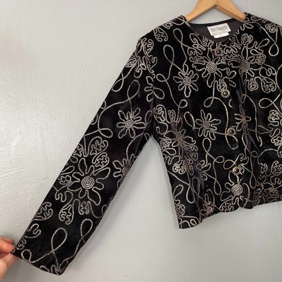 Vintage Size Medium Petite Soutache Gold Black Velvet Jacket Victorian Regency - Picture 2 of 12